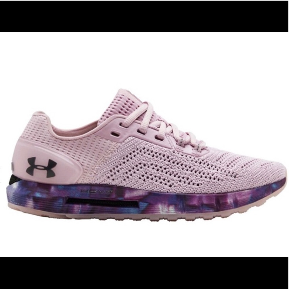 Under Armour Hovr Sonic Sneaker.